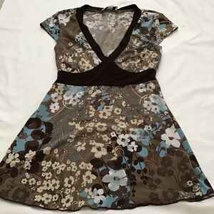 (Like New) Ally B. Women’s Top with Tie Back